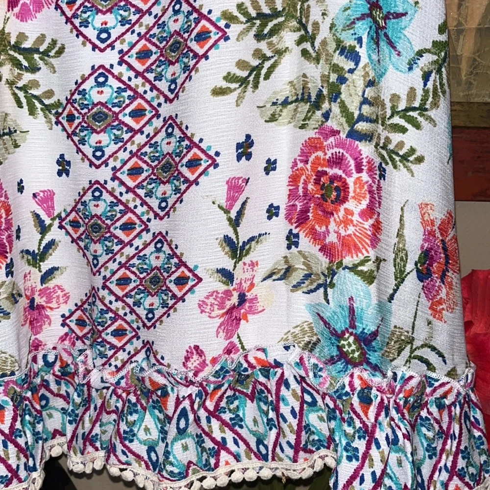 2 Dress Bundle, 1 Gap Burgundy short sleeve & 1 lilt floral sleeveless dress
